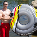 85607 | 47'' DLX River Cruiser Tube - Lifestyle 4