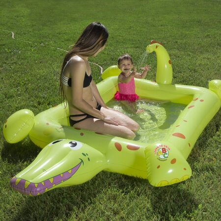 81611 | Crocodile Spray Pool - Lifestyle 6