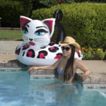 87156 | 48'' Pretty Kitty Tube - Lifestyle 4